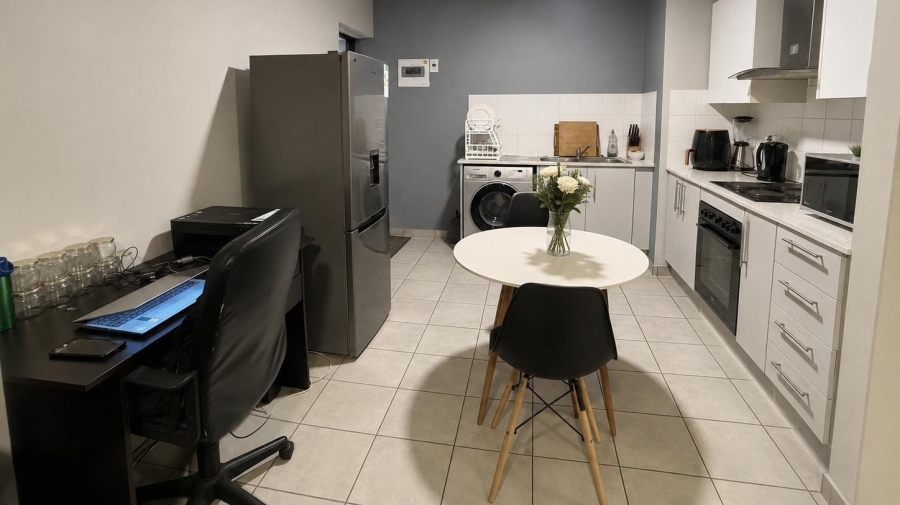 2 Bedroom Property for Sale in Parklands East Western Cape